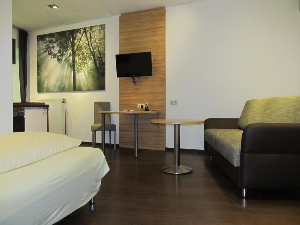 Zum Treppche Hotel Garni Gladenbach Room photo